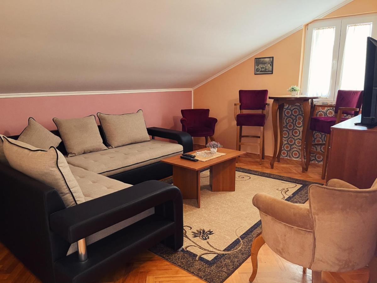 فندق Vila Duricic 300M Od Mora Ðenovići المظهر الخارجي الصورة