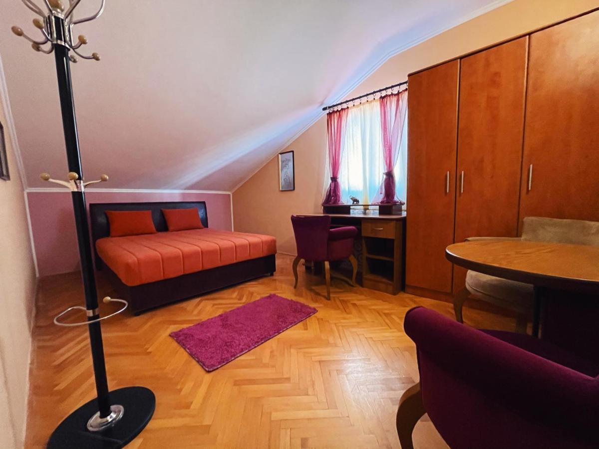 فندق Vila Duricic 300M Od Mora Ðenovići المظهر الخارجي الصورة