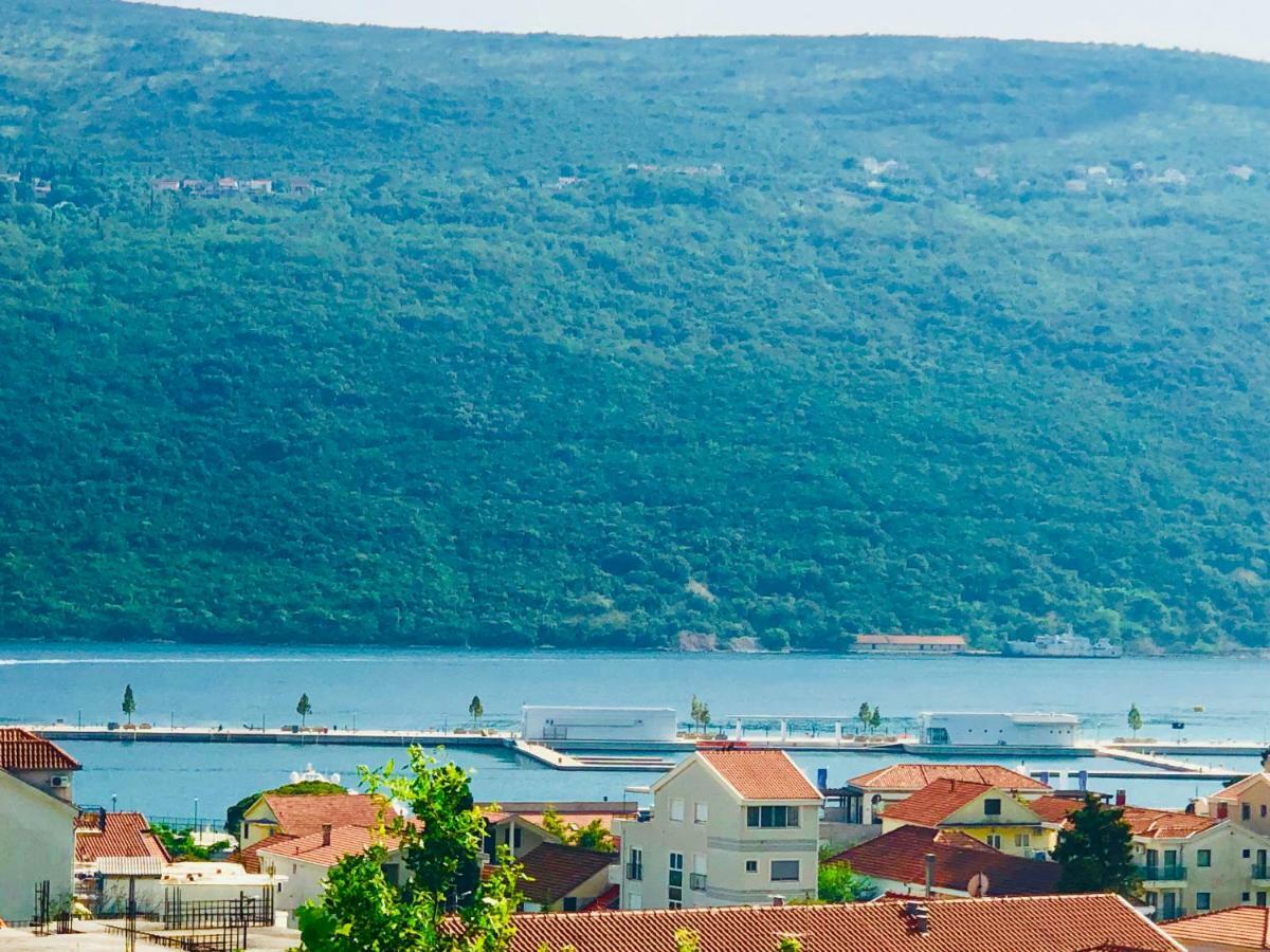 فندق Vila Duricic 300M Od Mora Ðenovići المظهر الخارجي الصورة