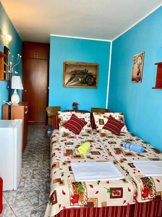 فندق Vila Duricic 300M Od Mora Ðenovići المظهر الخارجي الصورة
