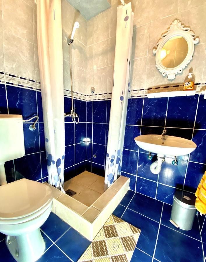 فندق Vila Duricic 300M Od Mora Ðenovići المظهر الخارجي الصورة