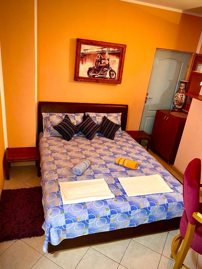 فندق Vila Duricic 300M Od Mora Ðenovići المظهر الخارجي الصورة