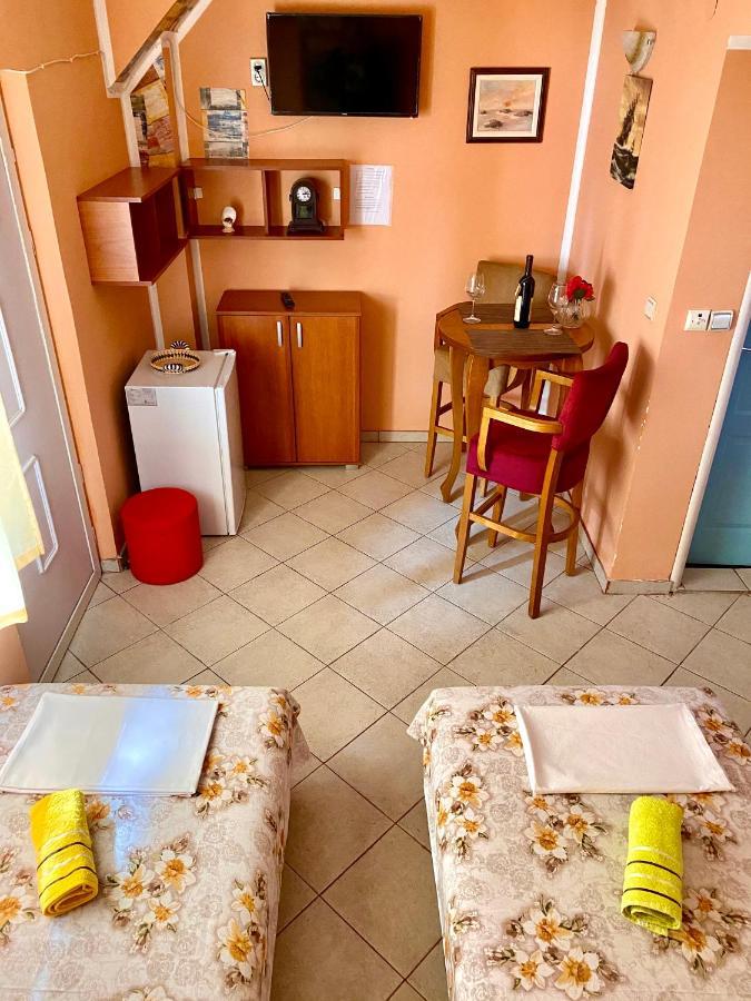 فندق Vila Duricic 300M Od Mora Ðenovići المظهر الخارجي الصورة