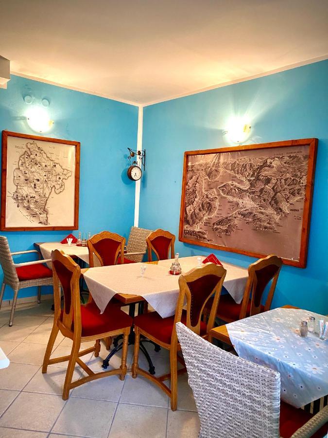 فندق Vila Duricic 300M Od Mora Ðenovići المظهر الخارجي الصورة